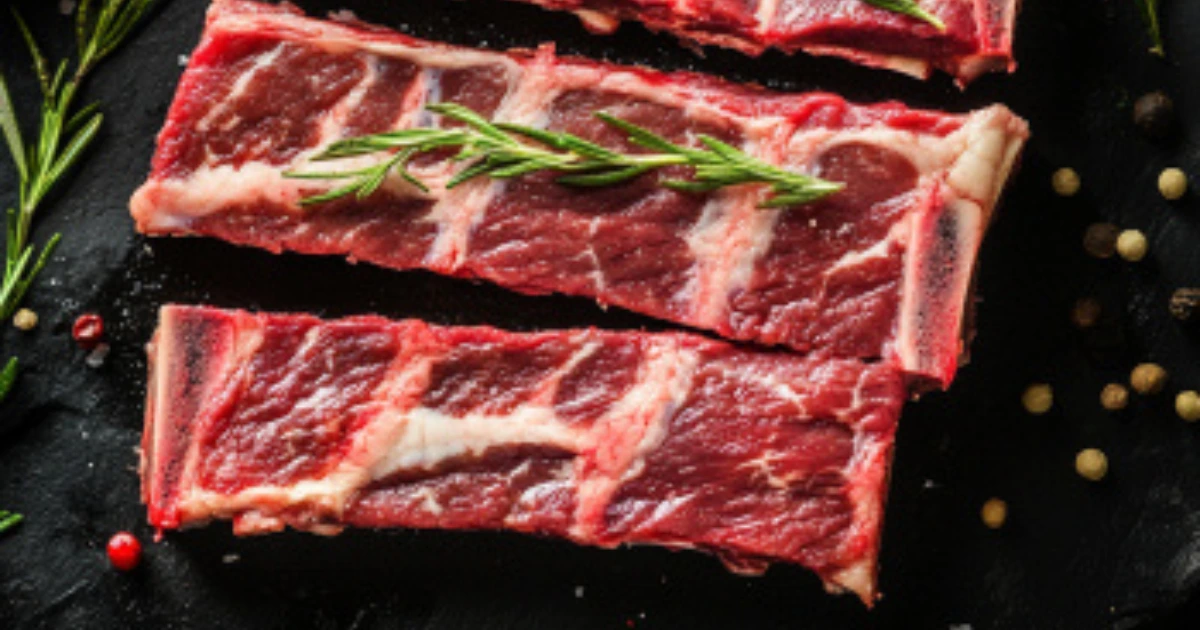 Beef back ribs and beef ribs comparison with close-up of both cuts showing their differences